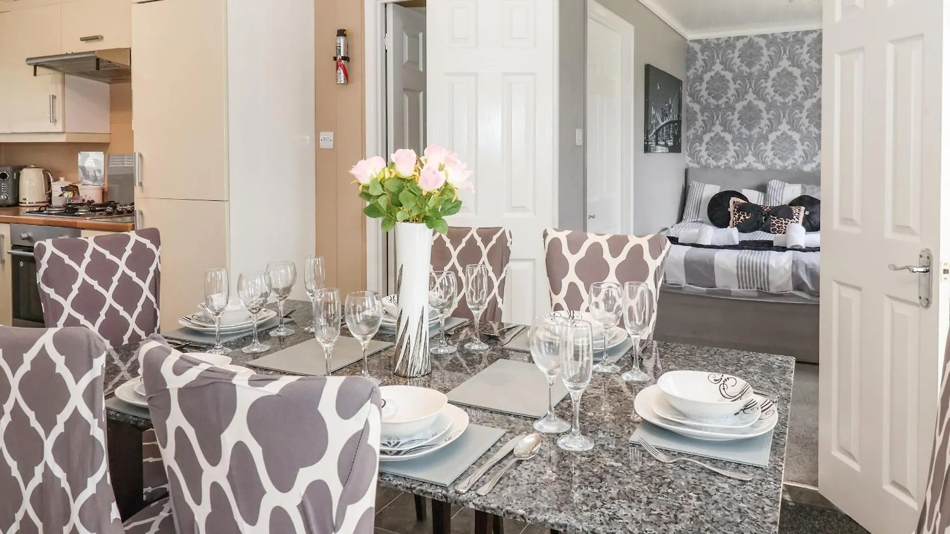 Villa Jonstone Pines Scarborough